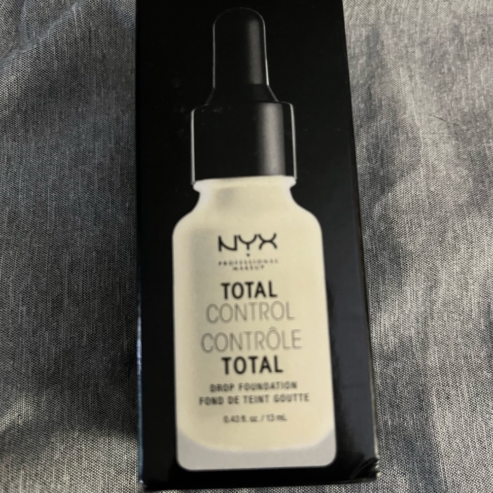 Nyx Total Control Drop Foundation